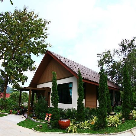Silver Garden Resort Suan Phueng Exterior photo